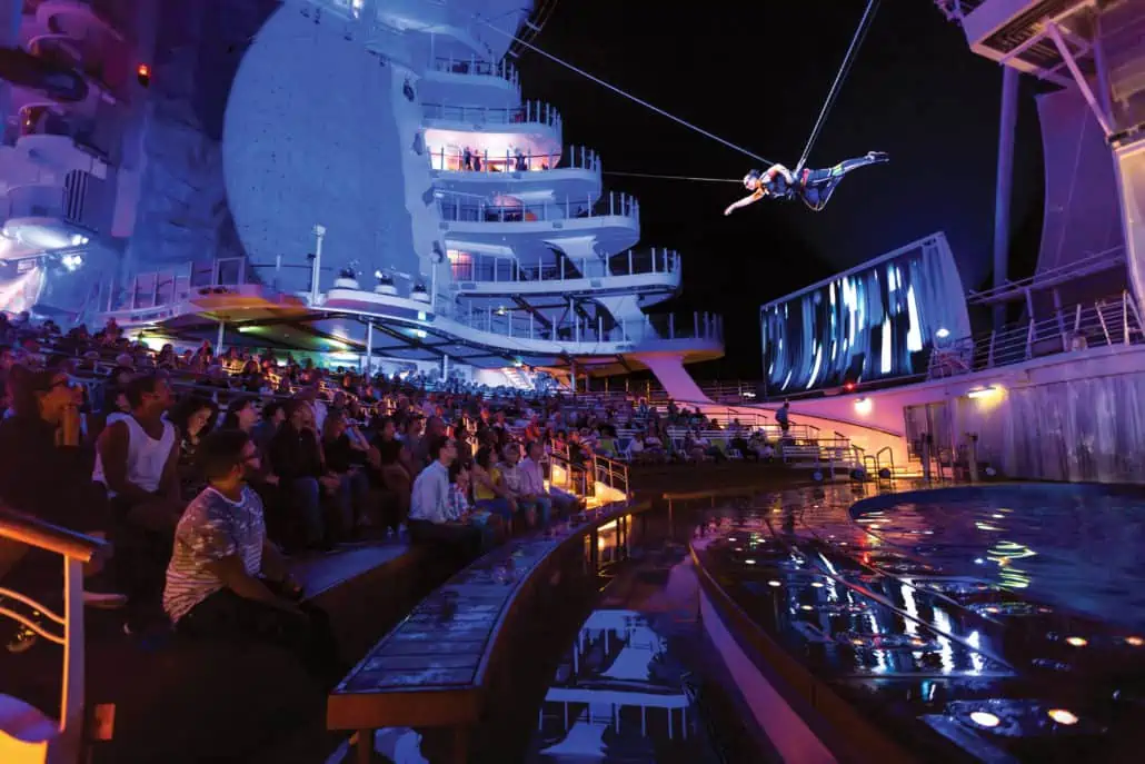 Aquatheater in Harmony of the Seas