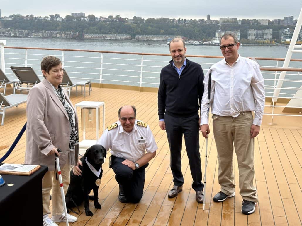 joska service dog holland america rotterdam