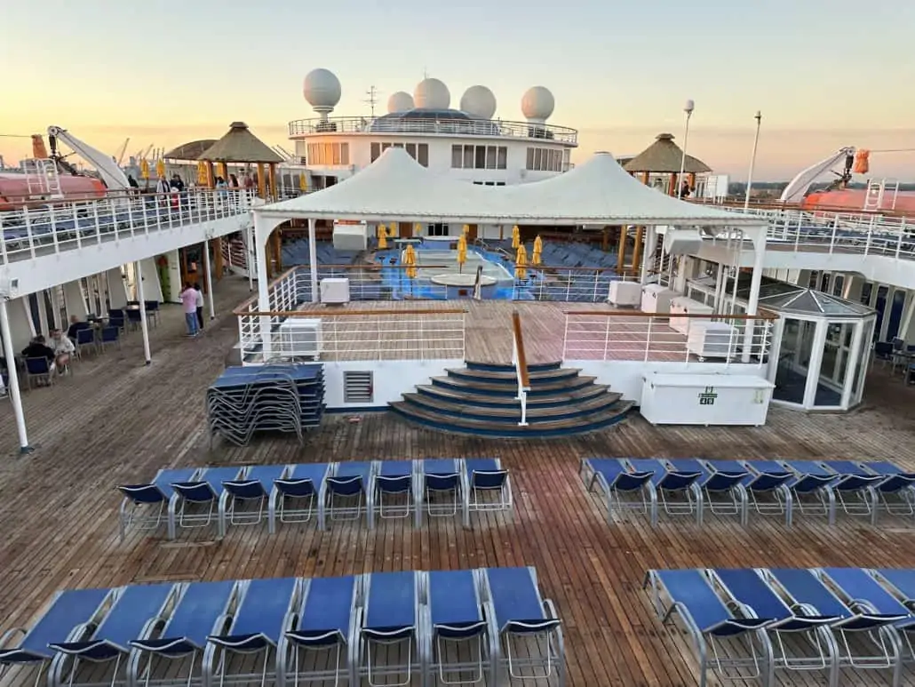 carnival ecstasy lido deck