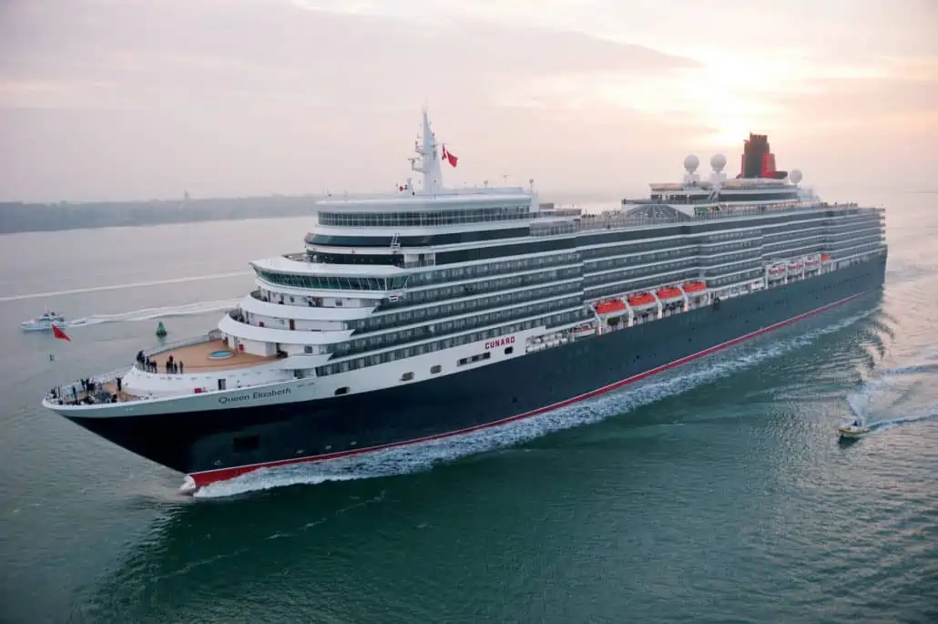 cunard queen elizabeth exterior