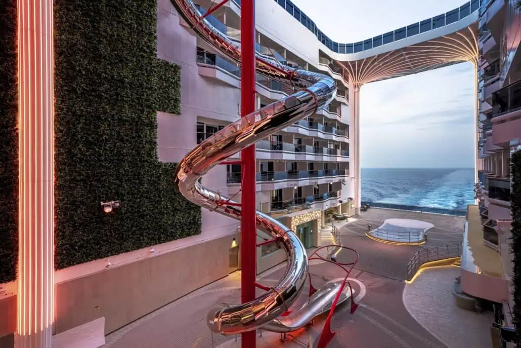 msc world america promenade slide