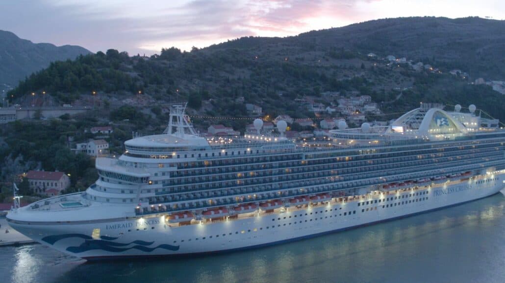 emerald princess cruise ship