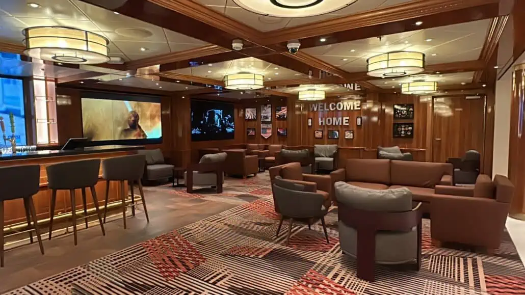 View Team Heroes Lounge