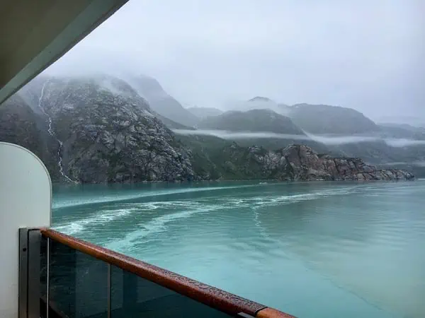 starting at the beauty of nature in Alaska in a cruise ship