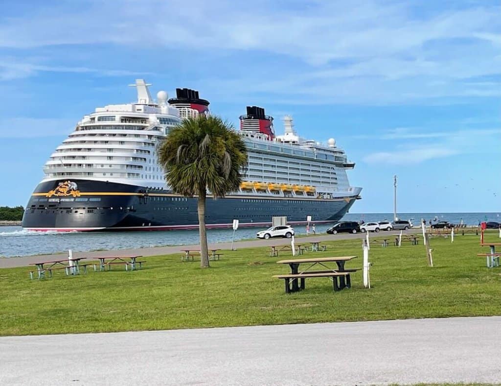 Disney cruise ships dream