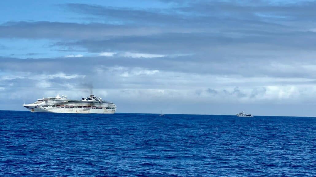 CRUISE SHIP RESCUES YACHT