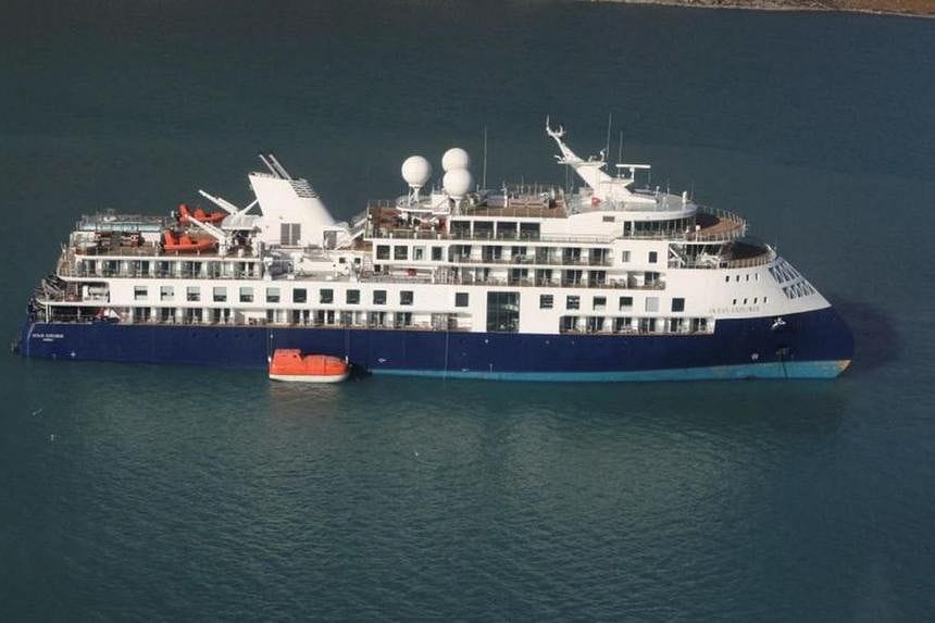 grounded cruise ship ocean explorer