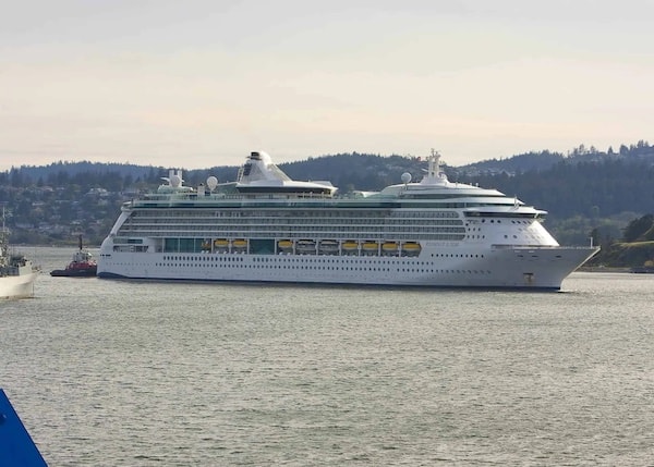 Radiance of the Seas propulsion issues