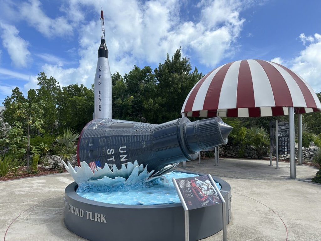 Splash down grand turk