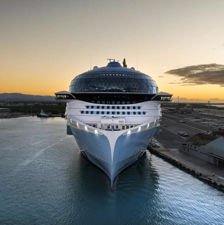 Icon of the Seas largest cruise ship