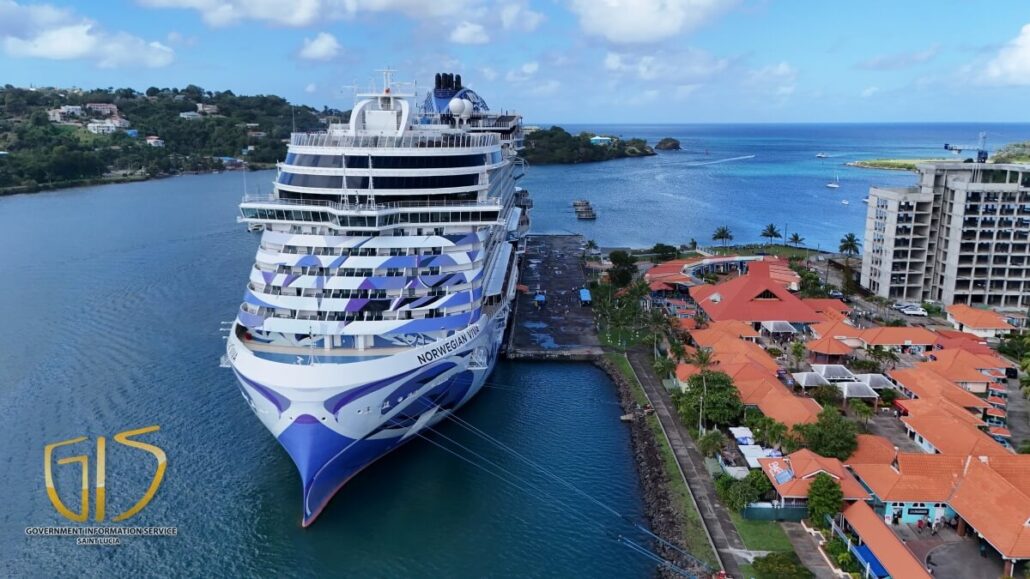 Norwegian Viva at Saint Lucia